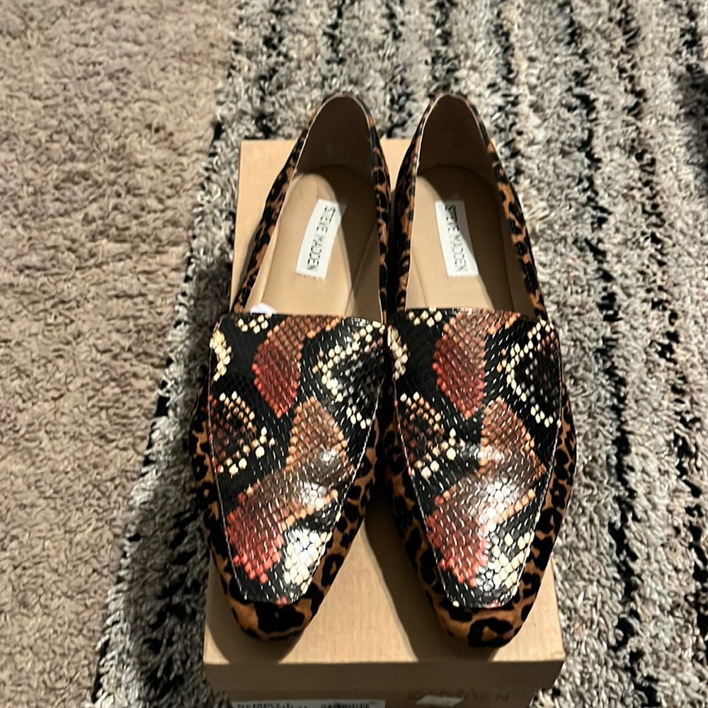 Steve Madden flats